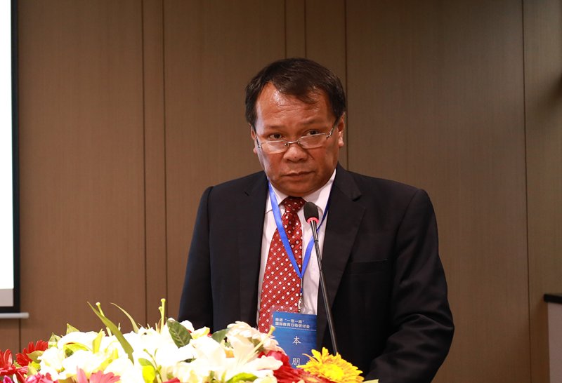 可结合站内栏目与相关篇目对照查看