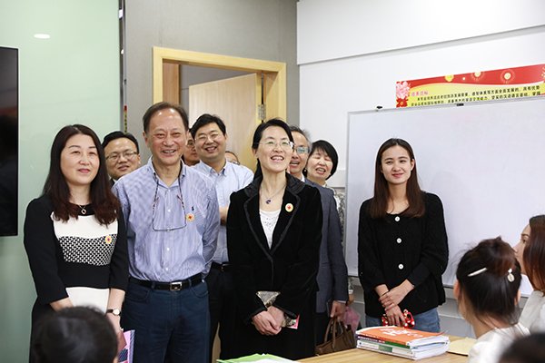市监委主...