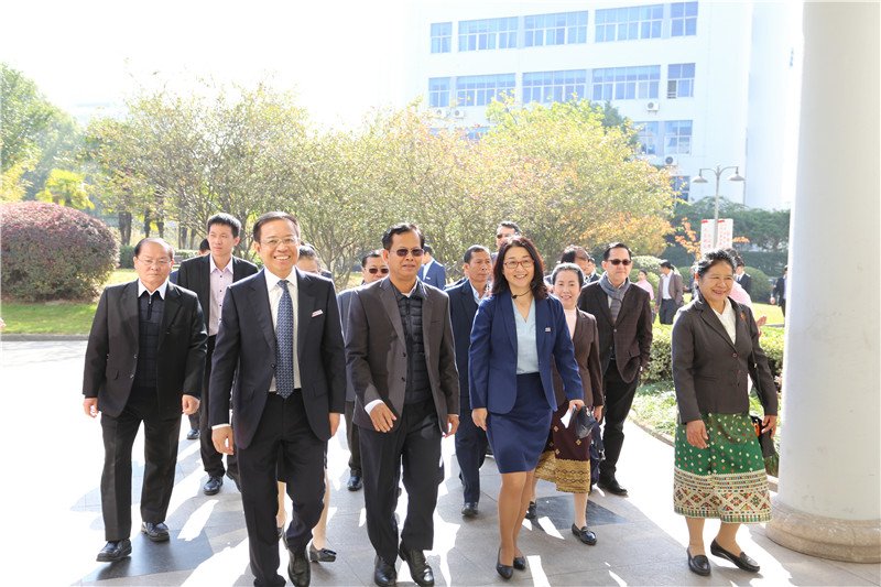 可结合站内栏目与相关篇目对照查看