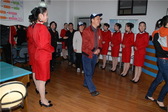 民航与旅游分院师生甜美的微笑