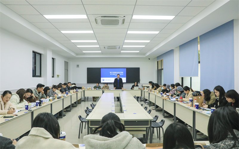 育英开云世界杯最新版下载坚持正确的办