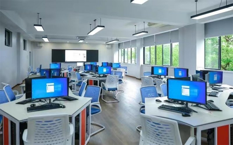 为电商学子们提供了大量的开云游戏机a