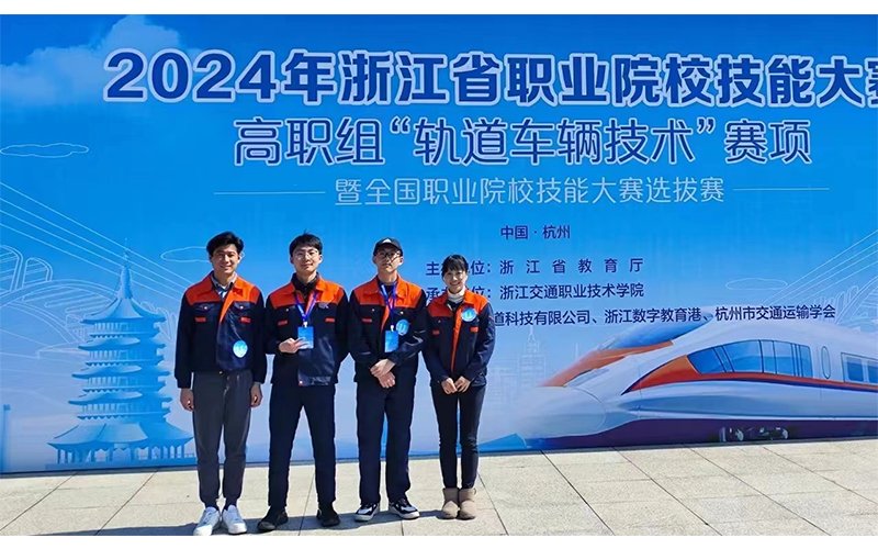 英语比赛更是激烈非凡