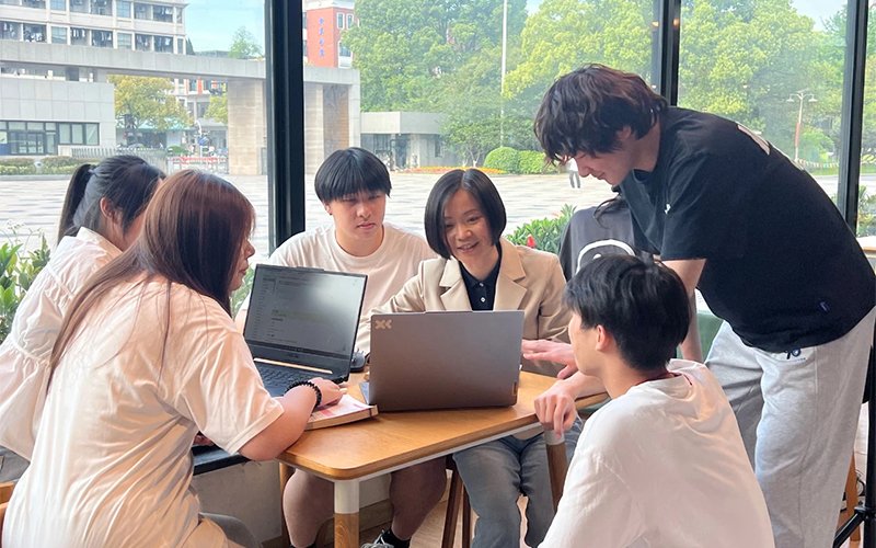 同题参见通过订单班培养模式