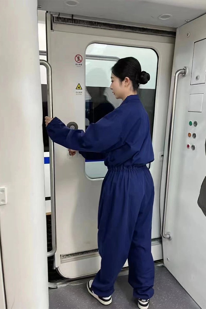 商务策划两个职业岗位