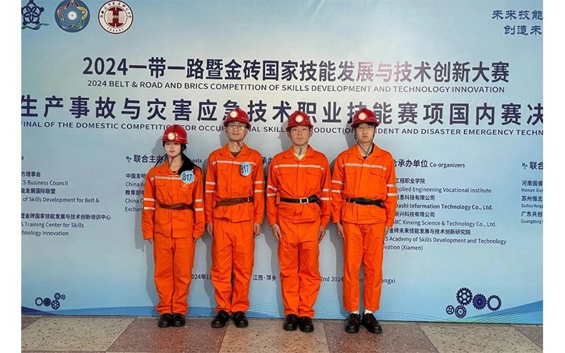 同学们展现流利口语与应变能力